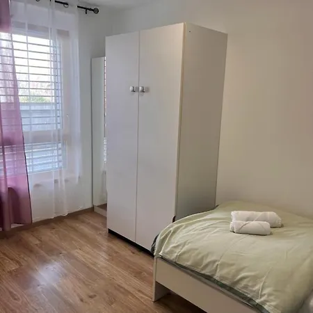 Apartment Red Jardin Tres Calme *